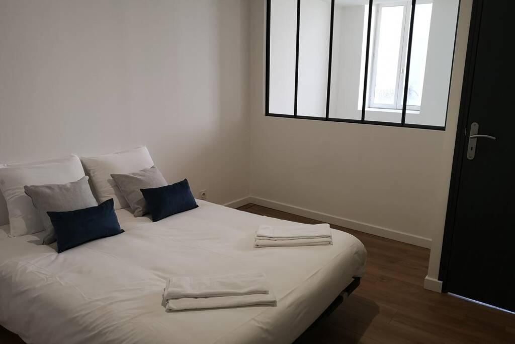 Le Duplex Des Quais Apartment Блоа Екстериор снимка